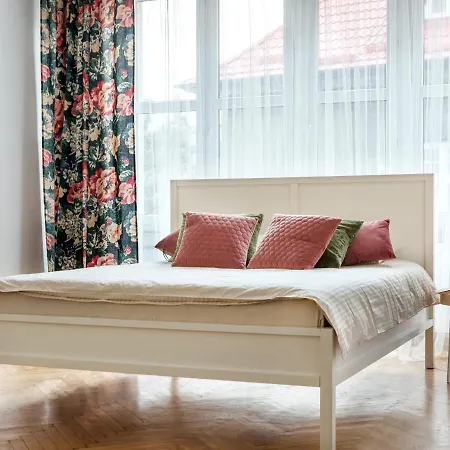 Zakatek Z Dwiema Sypialniami *